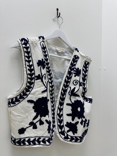 Hand Embroidered Waistcoat - Hauslife