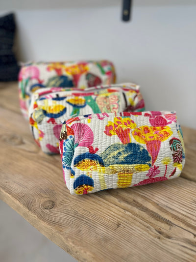 Quilted Cotton Washbag - Mushrooms - Hauslife